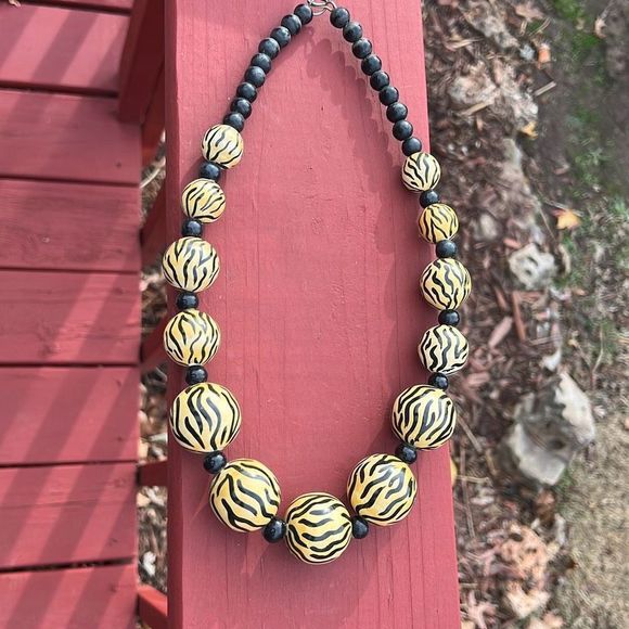 Boho Tiger Stripe Chunky Wood Beaded Statement Necklace - Picture 1 of 8